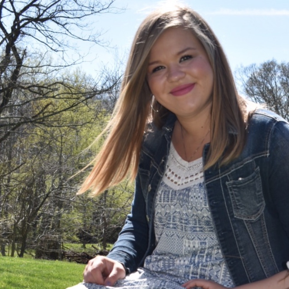 Meet your Posher, Alyssa